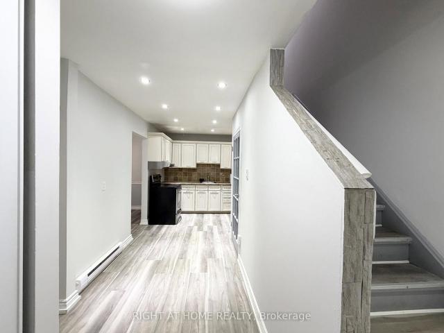 91 1010 Glen Street, Oshawa | 2Beds/2Bath, Townhouse, $2,300/mo | Condos. Ca
