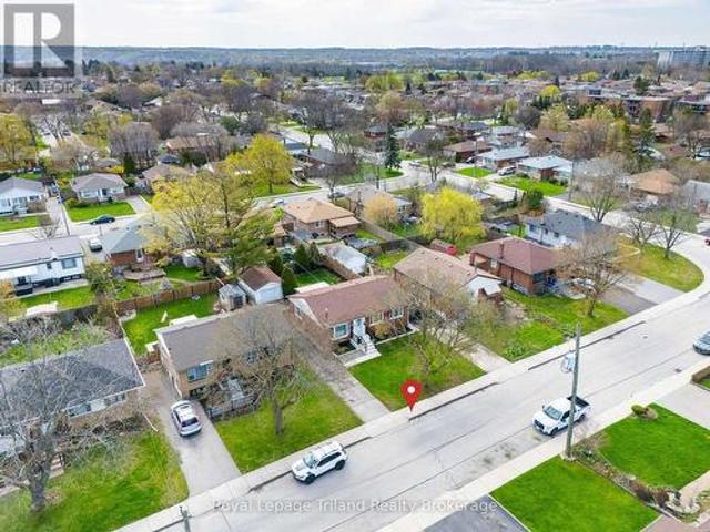 91 Wise Crescent, Hamilton Huntington, ON, L8T 2L7 house for sale | Listing ID X13495 | Royal LePage