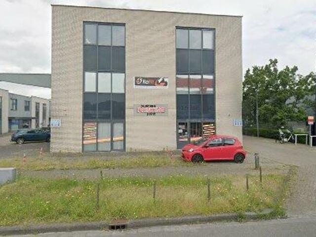 91 m2 office space for rent in Tilburg