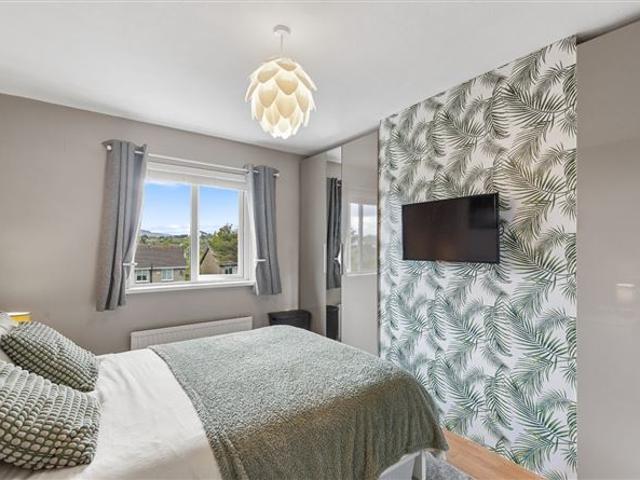 91 Mackintosh Park, Dun Laoghaire, Co. Dublin DNG Dun Laoghaire 4922 MyHome. Ie Residential