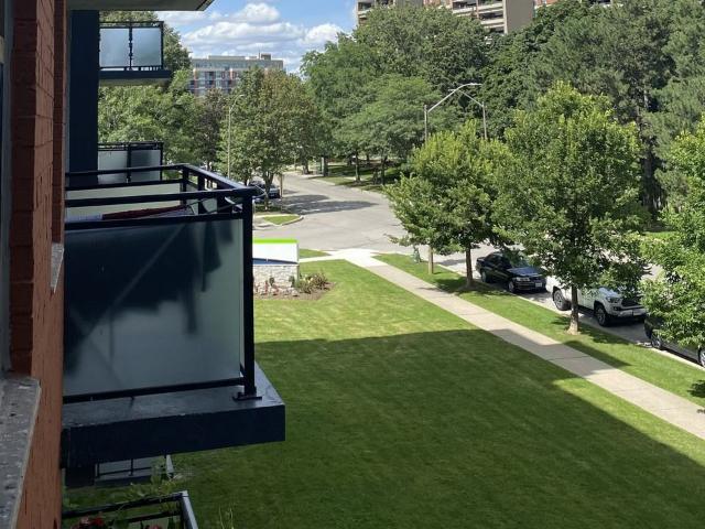 920 Inverhouse 1 Bedroom Apartment for Rent at 920 Inverhouse Dr, Mississauga, ON L5J 4B5 Clarkson