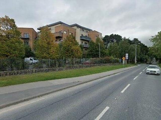 920 m2 office space for sale in Dublin 18