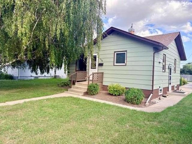 920 Main Street S, Dauphin, MB, R7N 1M2 house for sale | Listing ID 202621 | Royal LePage