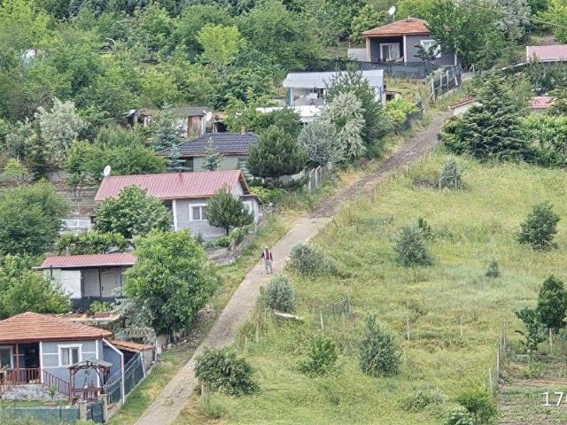 920M2 KÖY İÇİ SÜPER KONUMDA ELEKTRİK SU MEVCUT BAHÇE YAPMAYA UYGUN YATIRIMLIK ARSA YENİKENT8KM SNCAN