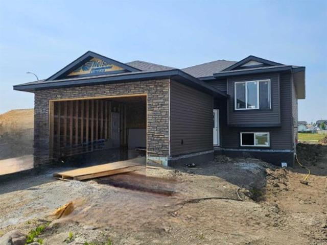 9215 94A Avenue, Wembley, AB, T0H 3S0 house for sale | Listing ID A2330 | Royal LePage