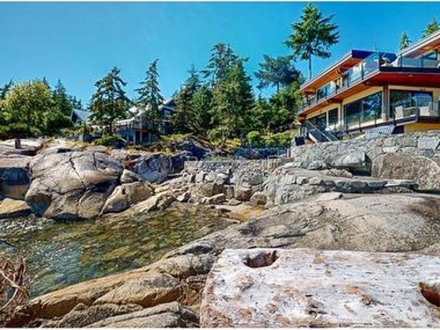 9217 Truman Road, Halfmoon Bay, BC, V0N 1Y2 house for sale | Listing ID R2951 | Royal LePage