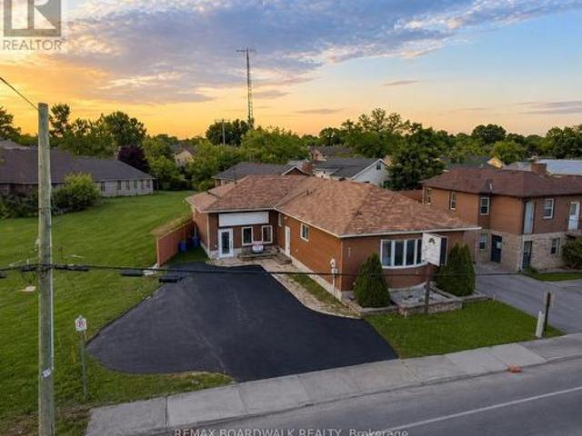 921 Notre Dame Street, Russell, ON, K0A 1W0 commercial for lease | Listing ID X13711 | Royal LePage