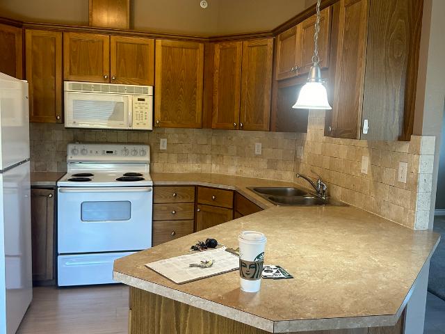 9229 Lakeland Drive The Vistas at Crystal Lake 2 Bedroom Apartment Apartment for Rent