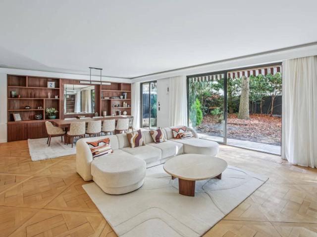 92200 — BOULEVARD MAURICE BARRES NEUILLY SUR SEINE BOULEVARD MAURICE BARRES NEUILLY SUR SEINE