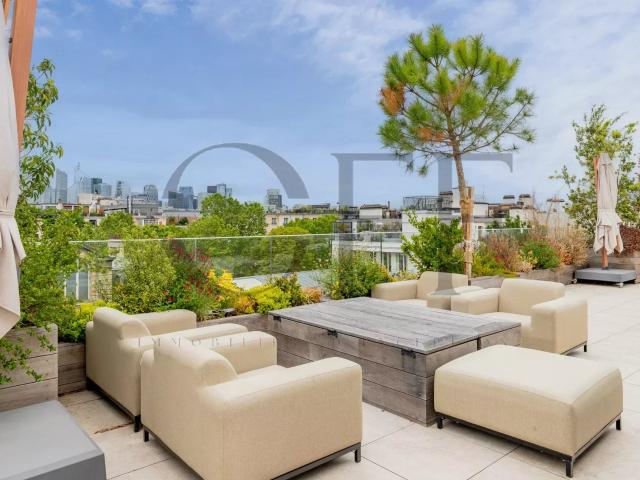 92200 NEUILLY SUR SEINE – Penthouse Duplex d'Exception – 245 m² – 5 Chambres – Plus de 200 m² de Terrasses – 2 Parkings