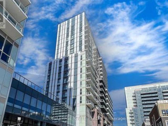 922 38 Honeycrisp Crescent, Vaughan, ON, L4K 0M8 lease for lease | Listing ID N13425 | Royal LePage