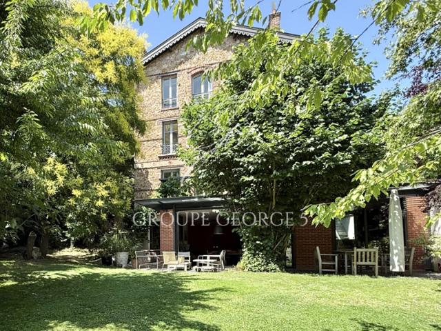 92310 Sèvres Quartier Brancas Superbe maison de 260 m
