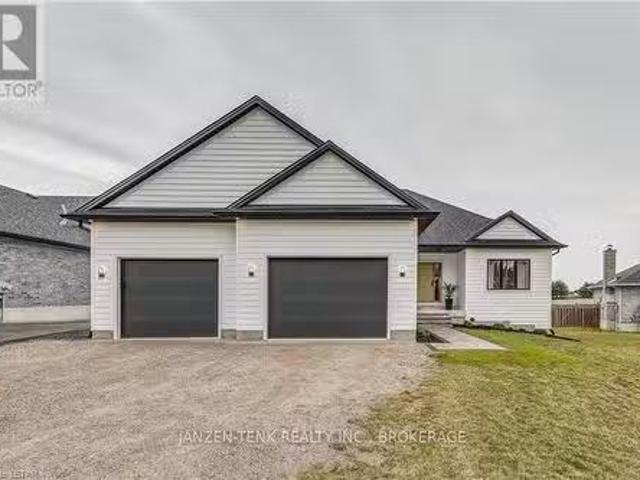 9233 Richmond Road, Bayham, ON, N5H 2R1 house for sale List.