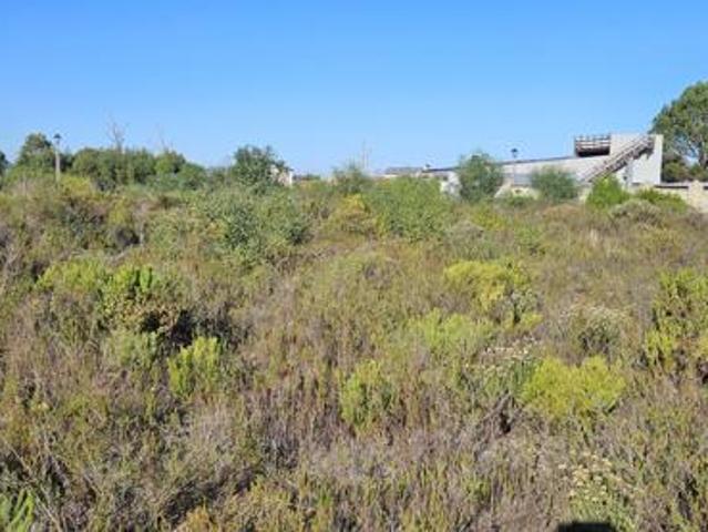 924 m² Land available in Franskraal