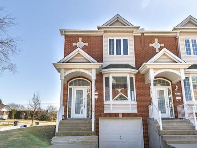 924 Rue Gerbault, Laval Fabreville, QC, H7R 6E2 house for sale | Listing ID 10375 | Royal LePage