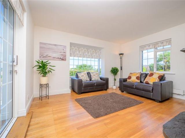 925,000 | Mount Seaview, Dunmore Road, Clonakilty, Cork Charles McCarthy Auctioneers 5022 MyHome. Ie Residential
