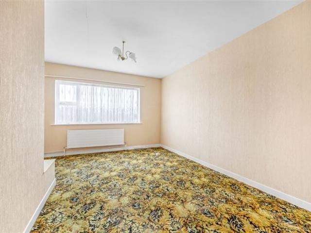 925,000 | 16 Carrickhill Road Upper, Portmarnock, County Dublin Noel Kelly Auctioneers Ltd 4981 MyHome. Ie Residential