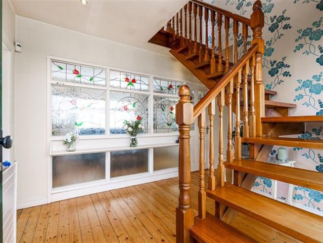 925,000 | 47 Kerrymount Rise, Foxrock, Dublin 18 Sherry FitzGerald Foxrock 5002 MyHome. Ie Residential