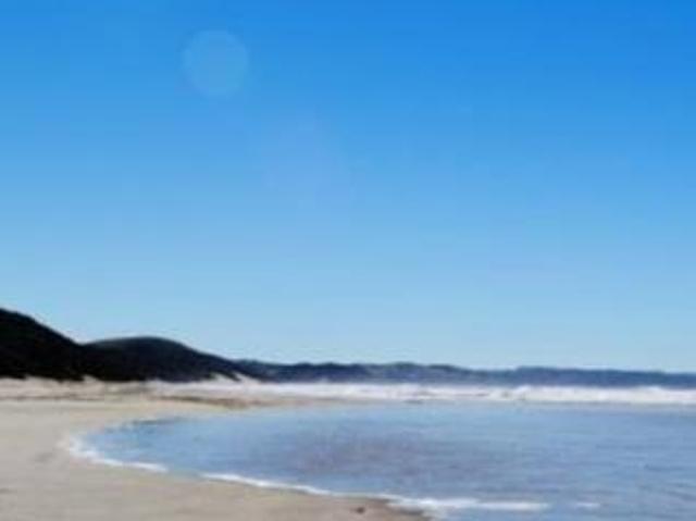 925 m² Land available in Cintsa