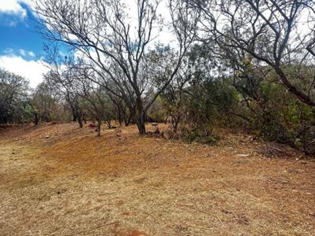 925 m² Land available in Kosmos Ridge Estate