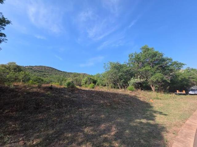 925 m² Land available in Kosmos Ridge Estate