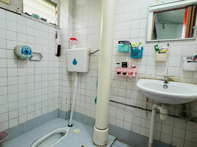 927 Tampines Street 91 HDB Apartment For Sale, $620,000, 3 Bed 2 Bath 1,098 sqft $565.00 psf