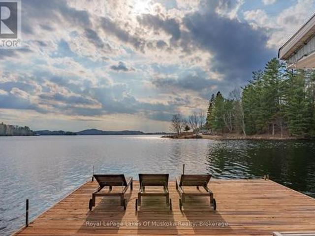 928 Jones Lane, Huntsville Chaffey, ON, P1H 1B2 Luxury House for sale | Listing ID X12027 | Royal LePage Carriage Trade Luxury Properties