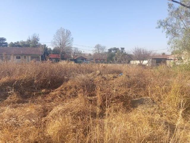929 m² Land available in Hennenman
