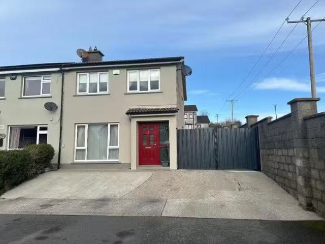 92 Willow Close, Clonmel, Co. Tipperary, E91DW72 is for sale