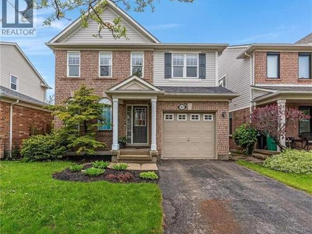 92 Baggs Crescent, Cambridge, ON, N1T 2E8 house for sale | Listing ID 40833 | Royal LePage