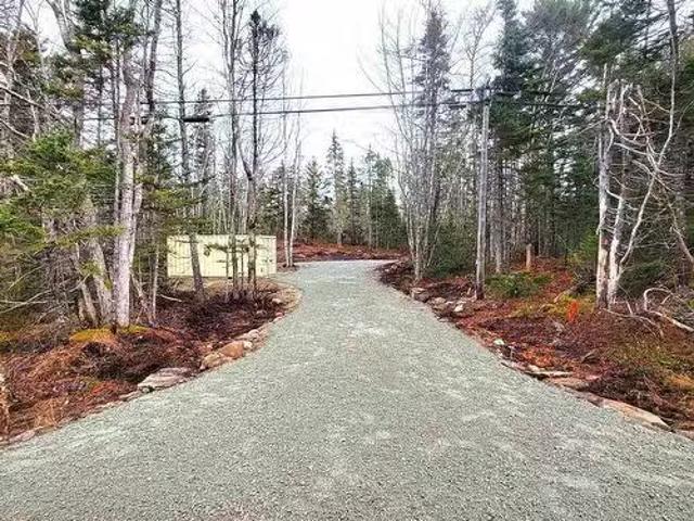 92 Broad River Road, Summerville Centre, NS, B0T 1T0 vacant.