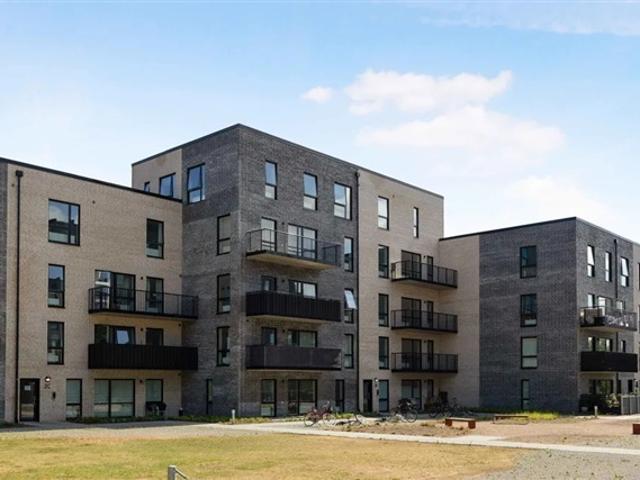 92 m2 lejlighed med altan/terrasse, Vallensbæk Strand, København