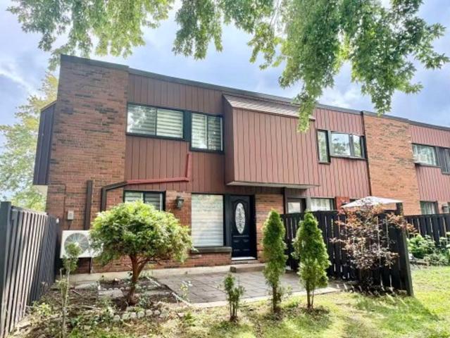 92 Rue Viking, Dollard Des Ormeaux, QC, H9G 2P1 condo for sale or for lease | Listing ID 16100 | Royal LePage