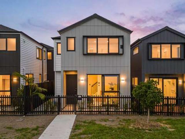 92B Tukutata Crescent, Milldale, Rodney