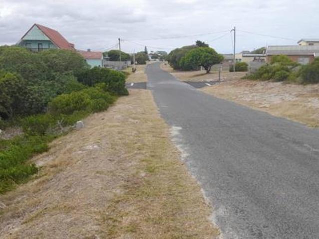 930 m² Land available in Pearly Beach