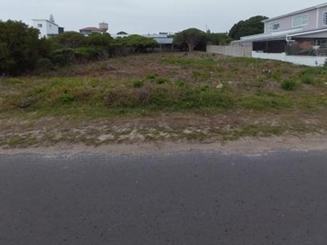 930 m² Land available in Pearly Beach