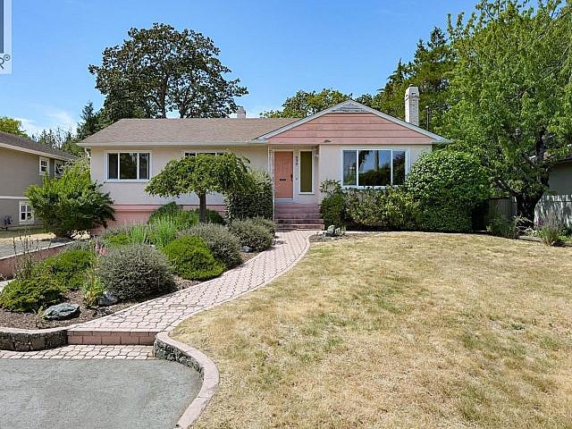930 Runnymede Pl Oak Bay, British Columbia