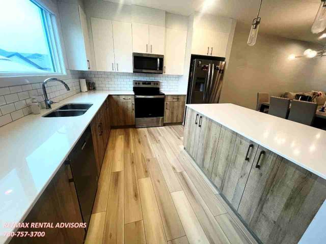9319 226 Street Northwest 3 Bedroom Apartment for Rent at 9319 226 St Nw, Edmonton, AB T5T 7R5 Secord