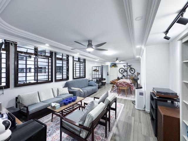 931 Hougang Street 91 HDB Apartment For Sale, $800,000, 4 Bed 2 Bath 1,291 sqft $620.00 psf