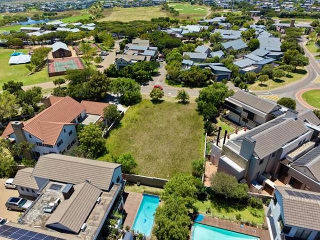931 m² Land available in Copperleaf Estate