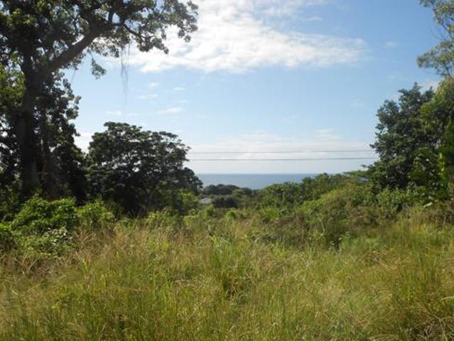932 m² Land available in Shelly Beach