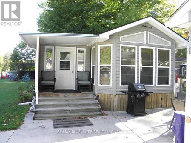 9338 West Ipperwash Road, Lambton Shores, ON, N0N 1J0 house for sale | Listing ID X11995 | Royal LePage
