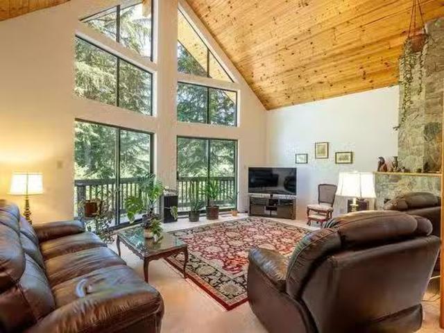 9340 Emerald Drive, Whistler, BC, V8E 0G5 house for sale Li.
