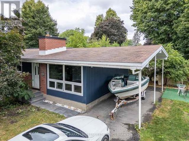 935 Goren Avenue, Ottawa, ON, K1S 1N4 house for sale | Listing ID X13598 | Royal LePage