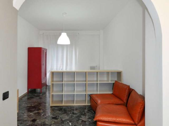 9362 AMPIO MONOLOCALE SISMONDI