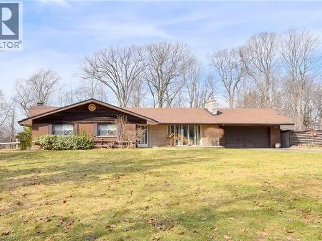 938 Courtland Drive, Ancaster, ON, L9G 3L1 house for sale | Listing ID 40832 | Royal LePage