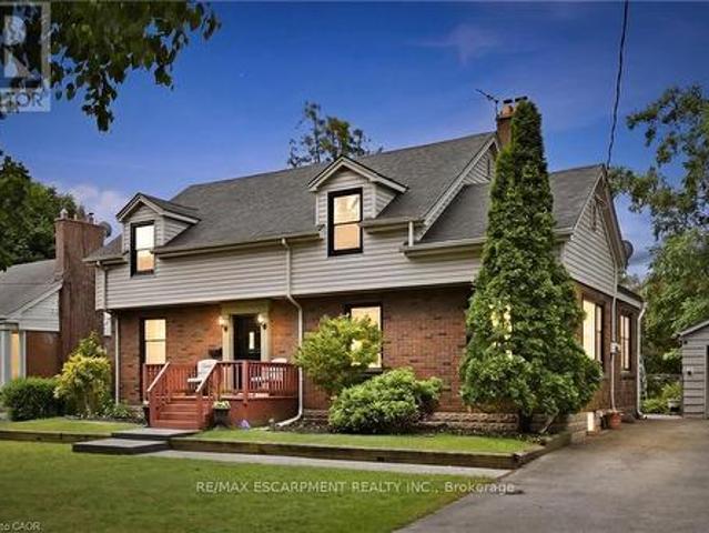 938 Cloverleaf Drive, Burlington, ON, L7T 3Y9 house for sale | Listing ID W13613 | Royal LePage