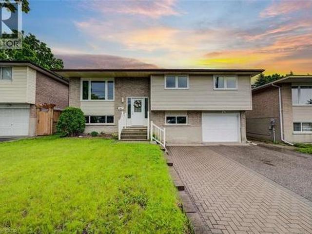 939 Strasburg Road, Kitchener, ON, N2E 1T6 house for sale | Listing ID 40843 | Royal LePage