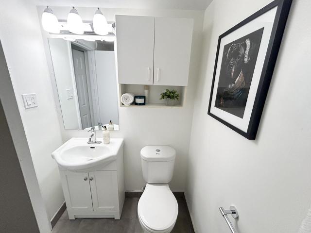 939 Western 2 Bedroom Apartment for Rent at 939 Western Rd, London, ON N6G 1G3 West London