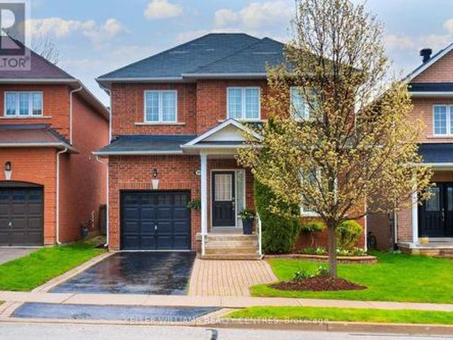 97 Woodbury Crescent, Newmarket, ON, L3X 2T2 house for sale | Listing ID N13094 | Royal LePage